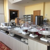 buffet hotel 5.JPG